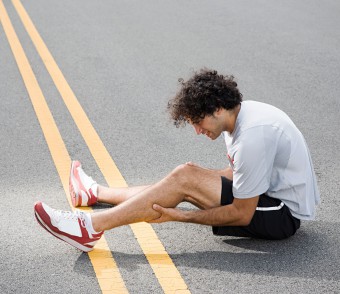 ألم في عضلات الساق: الأسباب والعلاج والتدابير الوقائية