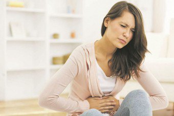 ฉันสามารถทำอะไรเพื่อบรรเทาอาการปวดท้อง epigastric?