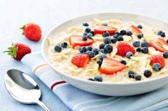 لماذا هو دقيق الشوفان مفيد لتناول الافطار؟