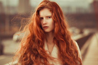 Čo povie sny o dlhých červených vlasoch?