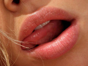 Apakah lidah dalam bahasa itu, dan mengapa ia muncul?