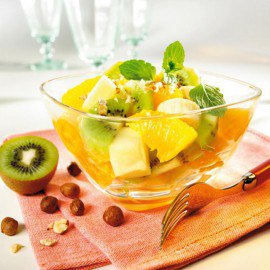 Yoğurtlu meyve salatası: en iyi tarifler