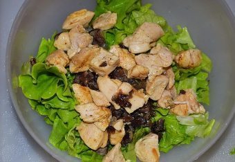 Kylling salatsalat med soyasaus