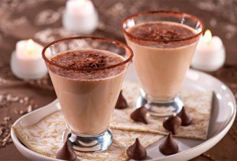 自宅でチョコレートのカクテルを作る：レシピやヒント