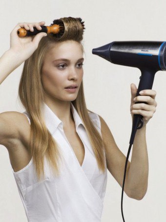 هل تريد أن تجعل شعرك لطيفًا وسهلاً؟ أفكار كيفية ترتيب الانفجار في المنزل