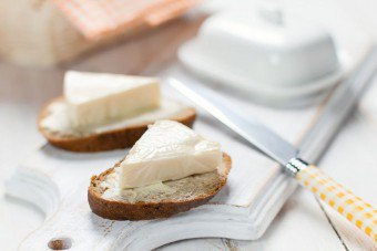 Come fanno i formaggi a casa?
