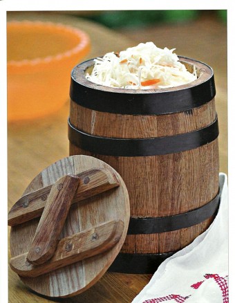 Bagaimana untuk menyimpan sauerkraut: tip berguna