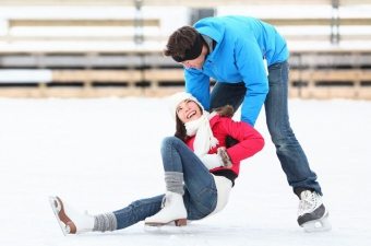 Ako sa naučiť korčuľovať: prvé kroky na ľade