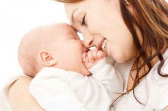 كيفية تحديد أن الفتات لديها حساسية من الخليط ، وماذا يجب أن تفعل الأم الشابة؟ دليل البدء السريع