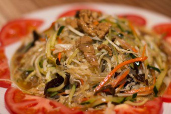 Evde Çin salatası nasıl pişirilir? Çin mutfağı oluşturmak için tarifler