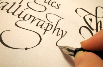 Hvordan gjøre håndskriftet vakkert: hemmelighetene til kalligrafi