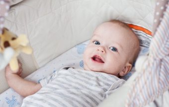 Bagaimana untuk meletakkan bayi tidur: nasihat berguna kepada ibu yang berpengalaman