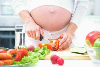Apa yang harus menjadi makanan wanita hamil sebelum bersalin?