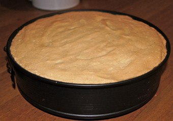 Obľúbený dezert miliónov: recept na sušienkový koláč s kondenzovaným mliekom