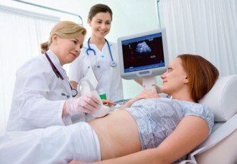 小さな子宮：どのように妊娠し、子供を負担する？
