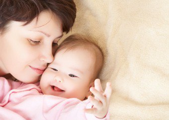 Può una madre che allatta mangiare papavero senza danno per il bambino?