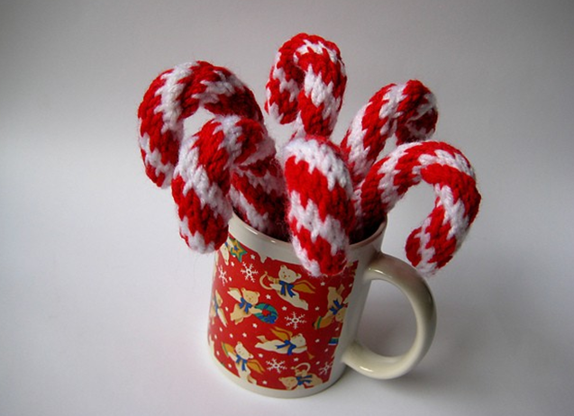 Новогодишња плетеница: Божићне играчке за кукичање