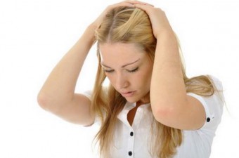 Apa yang boleh menyebabkan rasa sakit di bahagian atas kepala?