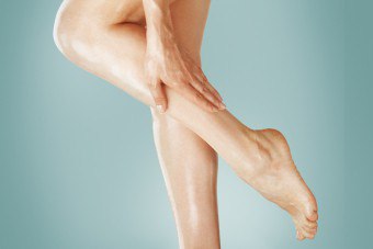 O que indicam manchas brancas nas pernas?