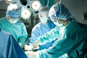 Chirurgia per la rimozione dell'utero e delle ovaie: cosa devi sapere