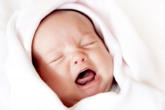 Kodėl kūdikiai blogai miega ir maudosi?