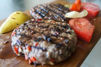 إدخال اللحم بطريقة جديدة: نتعلم كيفية طهي لحم البقر الرومي