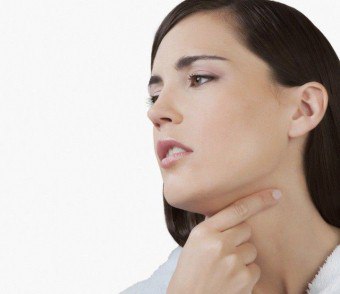 Årsaker og behandling av klumper i halsen
