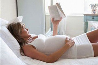 Orsaker och tecken på hotet att förlora ett barn, sätt att upprätthålla graviditeten
