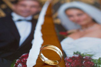Debunking marriage: บาปหรือความจำเป็น?