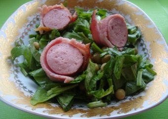 Salata de mure: 8 retete simple si delicioase