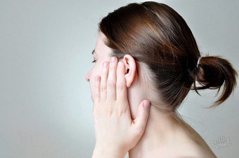 Kulit di telinga: penyebab utama dan kaedah rawatan