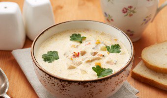 Kremowa zupa z krewetkami: jak szybko ugotować pyszne danie?