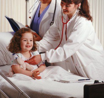 Aký je zvláštny znak acetónového syndrómu u detí?