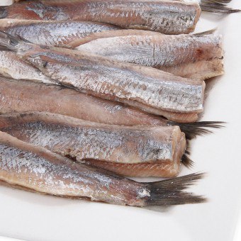 Czy śledź solny jest szkodliwy dla postaci? Przydatne i szkodliwe właściwości twoich ulubionych ryb