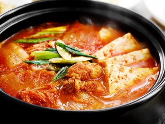 Hot supă Kimchi